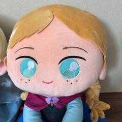 エルサ、アナぬいぐるみ大の画像