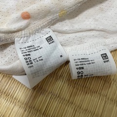 【90】3枚セット UNIQLO ロンパース 肌着 女の子の画像