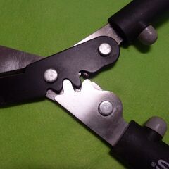 FISKARS剪定はさみの画像
