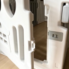 ベビー ペット サークル ホワイトxグレーの画像