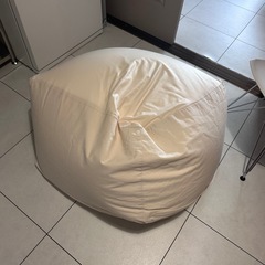 無印　ビーズクッション（体にフィットするソファ）の画像