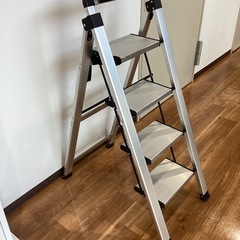 脚立【町田市再生家具】251903の画像