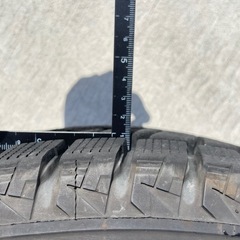 ブリヂストン BLIZZAK DM-V2 195/80R15 スタッドレスタイヤ 4本セット アルミホイール付き 2021年製の画像