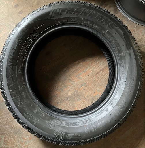 中古スタッドレス4本　NANKANG AW-1 2021年製　225/65R17