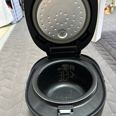 炊飯器　銘柄炊き　3合炊き　アイリスオーヤマの画像