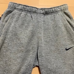NIKEメンズスウェット　Lサイズの画像