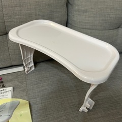 ほぼ新品　ベビー椅子につける机の画像