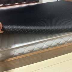 セミダブルベッドの画像