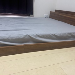 セミダブルベッドの画像