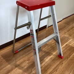 脚立(赤)【町田市再生家具】1002の画像