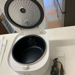 ★ジャングルジャングル石川金沢店★ マイコン炊飯ジャー PT-MRC50-WH 2024年製 動作確認／クリーニング済みの画像