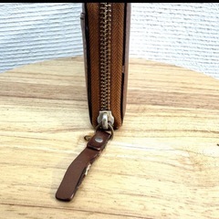 kate spade ケイトスペード　長財布 茶　ブランド レザー　ファスナーの画像