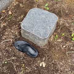 石のベンチセットの画像