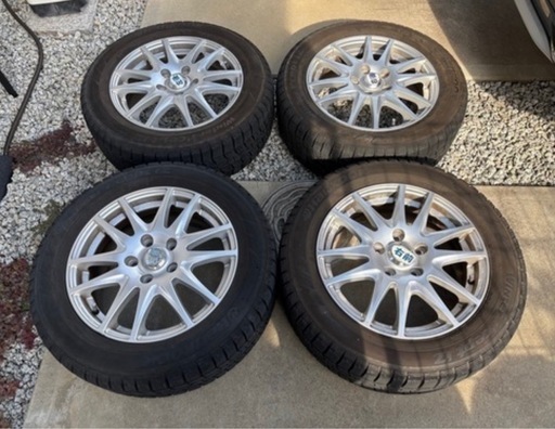 スタッドレスタイヤ 205/60R16 4本セット