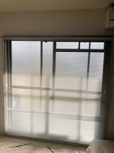 ブラインドカーテン