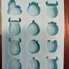 キッズお箸、シリコン型、お食事エプロンなどの画像