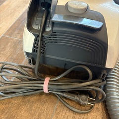 【中古品】三菱掃除機　紙パック式の画像