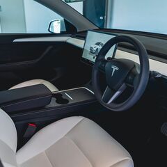 テスラ モデルY ～期間限定～オートローン低金利キャンペーン実施中!!詳しくはお問い合わせください!ご成約にてプレゼントもございます!!の画像
