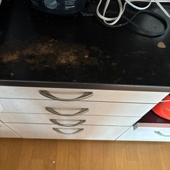 食器棚の画像