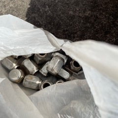 スタッドレスBRIDGESTONEノア ヴォクシー スタッドレスタイヤホイールセット 　の画像