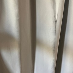 カーテンの画像