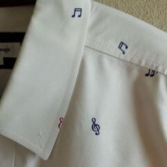 音符柄シャツの画像