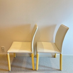 大塚家具　ダイニングチェア　2脚　ホワイトの画像