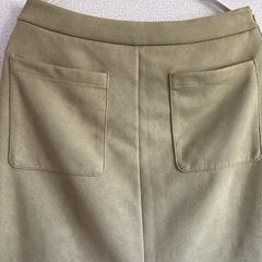 肌触り手触りの良い秋冬スカートの画像