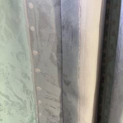 カーテンの画像