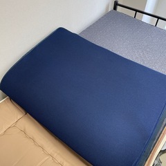 体圧分散　　マットレス　ベッド　敷布団　折りたたみ　定価2万の画像