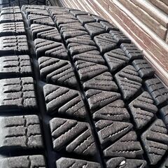 スタッドレスタイヤ4本】ブリヂストン ブリザック DM-V3 2022年製 175