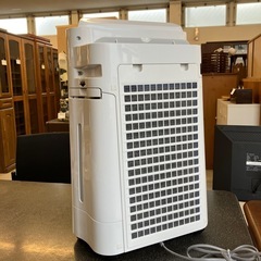 K2510-019 SHARP 加湿空気清浄機 KC-N50-W プラズマクラスター ホワイト 2023年製 動作確認済み キズ汚れ有りの画像