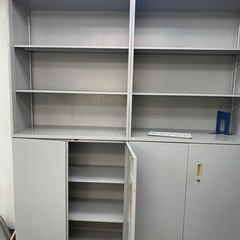 内田洋行 上下書庫(オープン/両開き) 1-277-7010N2945 ニューグレー キャビネット 収納庫 物置 書類 鍵有 倉庫 ワーク シンプル 整理整頓 EG16025 中古オフィス家具 の画像