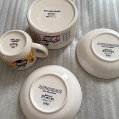アンパンマン食器の画像