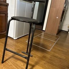 カウンター椅子の画像