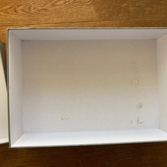 グレー　空箱　の画像