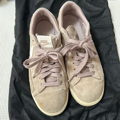 NIKE ピンク　24センチの画像