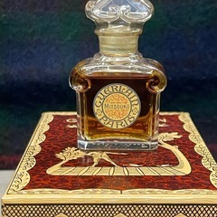 廃盤希少品 新品 GUERLAIN MITSOUKO ゲラン ミツコ パルファム 15ml 蕾ボトルフランス製  GUERLAIN
の画像