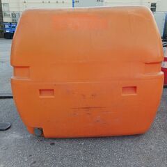 ※申し訳ございません。問い合わせ殺到につき受付終了いたします。　ﾛｰﾘｰﾀﾝｸ1000L　穴開きジャンク品　　￥300の画像
