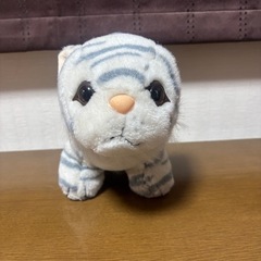 ぬいぐるみ　ホワイトタイガーの画像