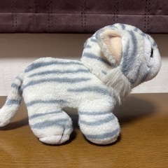 ぬいぐるみ　ホワイトタイガーの画像