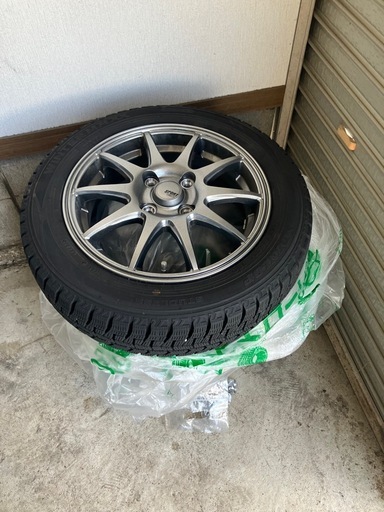 お取引中　(値下げしました)１４インチスダットレスタイヤホイール付