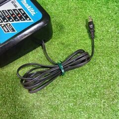 マキタ DC18RC 急速充電器【市川行徳店】【店頭取引限定】【中古】管理番号：IT7TEJR1CSIOの画像
