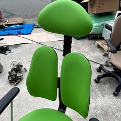【DUOREST/デュオレスト】高級ブランド　オフィスチェア　ワークチェア　パソコンチェア　PCチェア　緑　黄緑　高機能【2脚あり/1脚のかかく価格】の画像