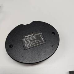 【良品】Newmowa デュアルUSB充電器/CHG-USB-NPW126/おまけバッテリー付き！の画像
