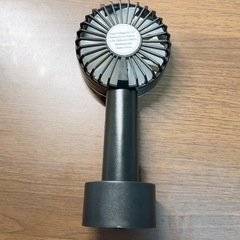DAISO ハンディファン 500円商品の画像