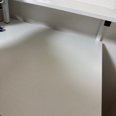 パソコンデスク 写真のもの 2ヶ月使用の画像