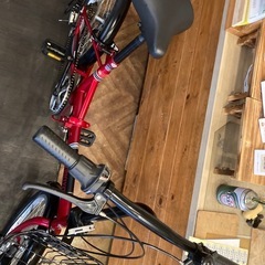 【チェーン新品！】ライト・鍵付き　6段変速　20インチ折りたたみ自転車　レッドの画像