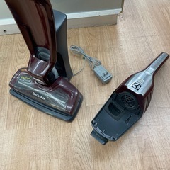 ☆ドリーム荒牧店☆☆ジモティー割引有☆Electrolux スティッククリーナー　NV144L15BC 中古の画像