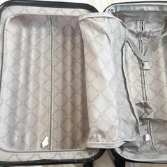 OUTDOOR アウトドア 赤 キャリーケース の画像